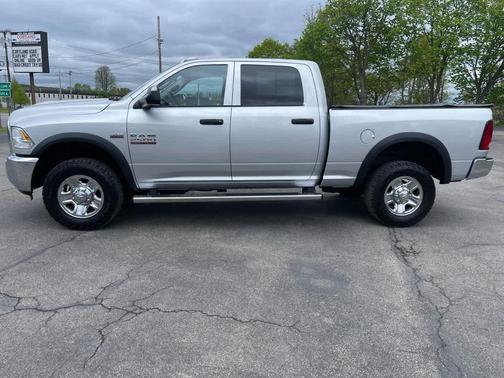 Bright Silver Metallic Clearcoat 2015 RAM 2500 Tradesman