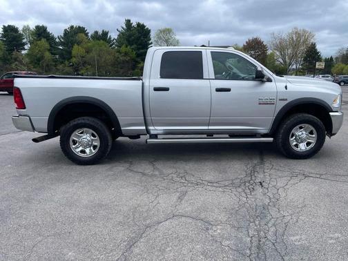 Bright Silver Metallic Clearcoat 2015 RAM 2500 Tradesman