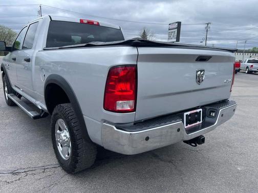 Bright Silver Metallic Clearcoat 2015 RAM 2500 Tradesman