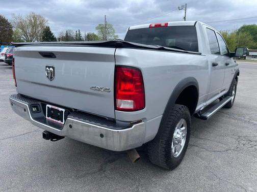 Bright Silver Metallic Clearcoat 2015 RAM 2500 Tradesman