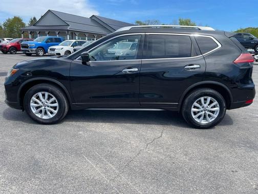 Magnetic Black 2018 Nissan Rogue SV