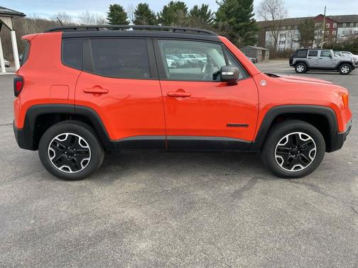 Omaha Orange 2017 Jeep Renegade Trailhawk