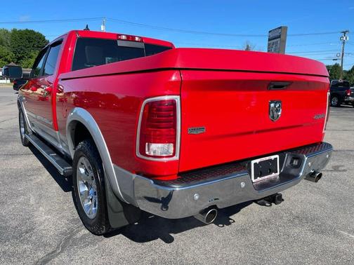 Flame Red Clearcoat 2016 RAM 1500 Laramie