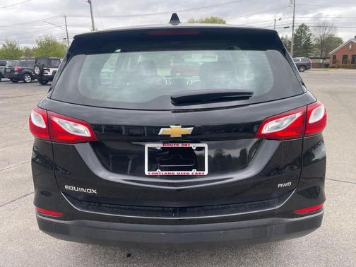 Mosaic Black Metallic 2020 Chevrolet Equinox LS