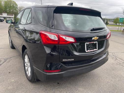 Mosaic Black Metallic 2020 Chevrolet Equinox LS