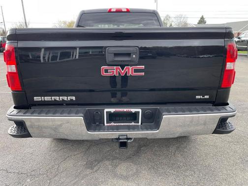 Onyx Black 2017 GMC Sierra 1500 SLE