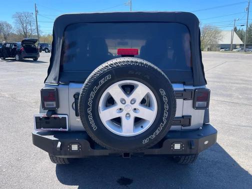 Billet Silver Metallic Clearcoat 2017 Jeep Wrangler Unlimited Sport