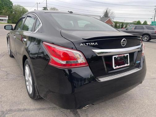 Super Black 2013 Nissan Altima 2.5 SL