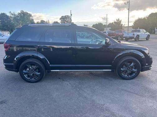 2018 Dodge Journey Crossroad