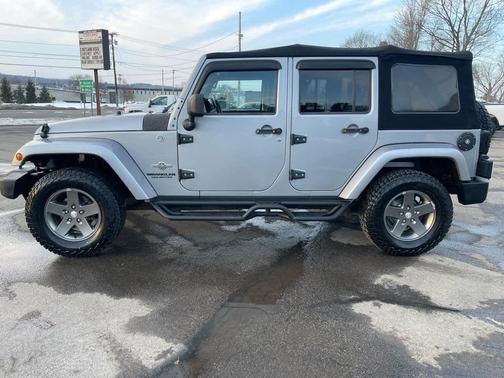 2013 Jeep Wrangler Unlimited Freedom Edition