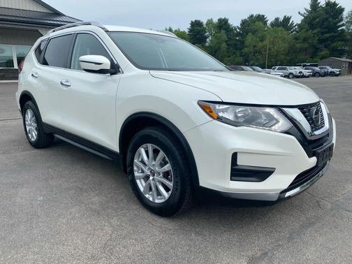 Pearl White Tricoat 2020 Nissan Rogue SV