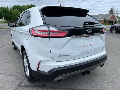 Oxford White 2020 Ford Edge SEL