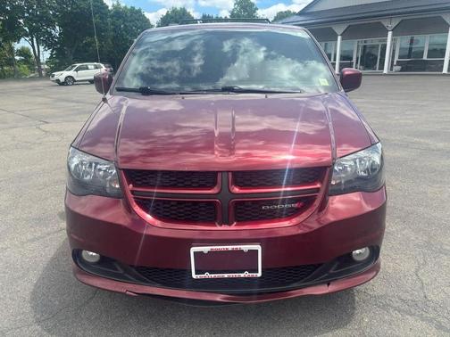 Octane Red Pearlcoat 2018 Dodge Grand Caravan GT