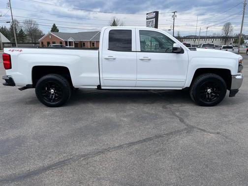 Summit White 2017 Chevrolet Silverado 1500 1LT