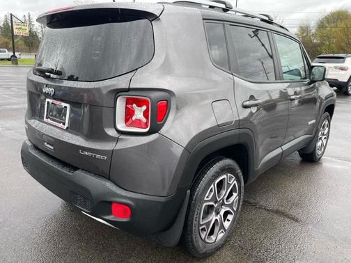 Granite Crystal Metallic Clearcoat 2018 Jeep Renegade Limited
