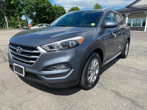 Coliseum Gray 2017 Hyundai TUCSON SE