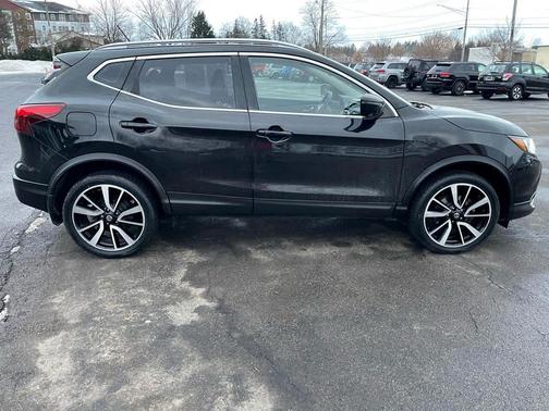 2018 Nissan Rogue Sport SL