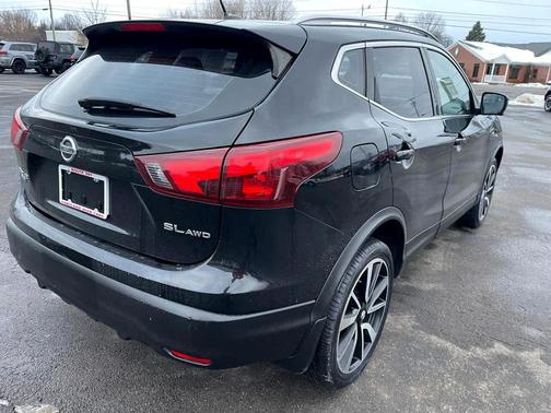 2018 Nissan Rogue Sport SL