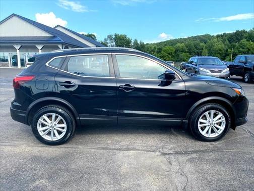2017 Nissan Rogue Sport SV