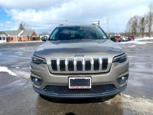Light Brownstone Pearlcoat 2019 Jeep Cherokee Latitude