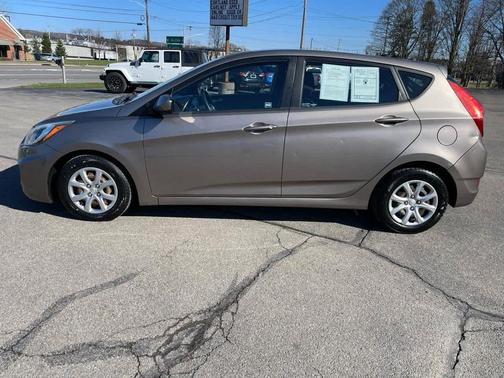 2014 Hyundai Accent GS