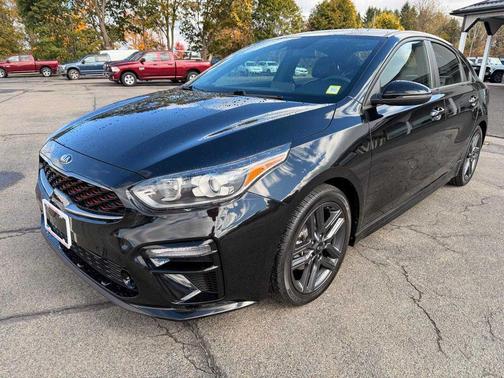 Aurora Black 2021 Kia Forte GT-Line