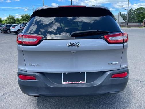 Billet Silver Metallic Clearcoat 2018 Jeep Cherokee Latitude