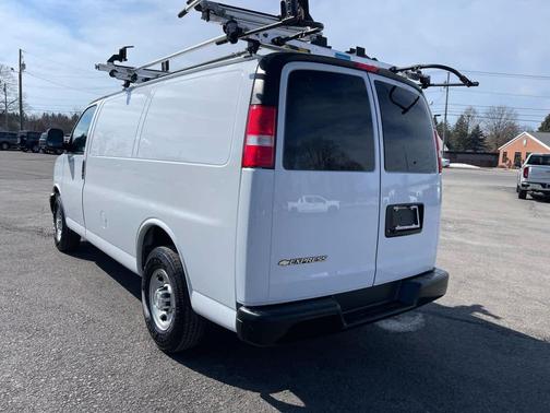 2020 Chevrolet Express 2500 RWD 2500 Regular Wheelbase WT