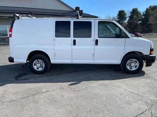 2020 Chevrolet Express 2500 RWD 2500 Regular Wheelbase WT