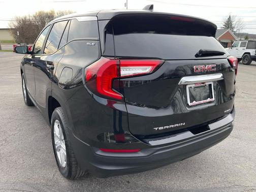 Ebony Twilight Metallic 2023 GMC Terrain SLE