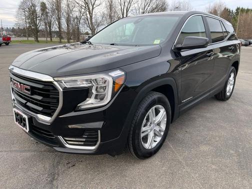 Ebony Twilight Metallic 2023 GMC Terrain SLE