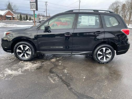 2017 Subaru Forester 2.5i