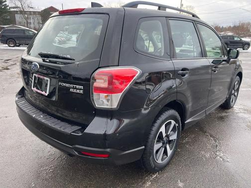 2017 Subaru Forester 2.5i