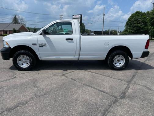 Bright White Clearcoat 2019 RAM 1500 Tradesman