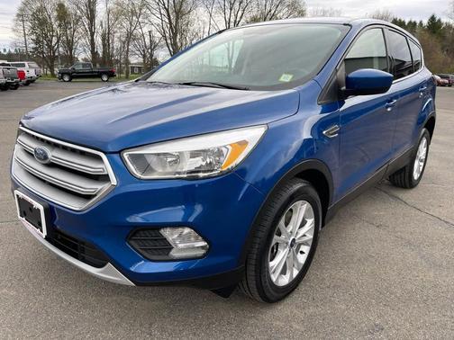 Lightning Blue 2019 Ford Escape SE