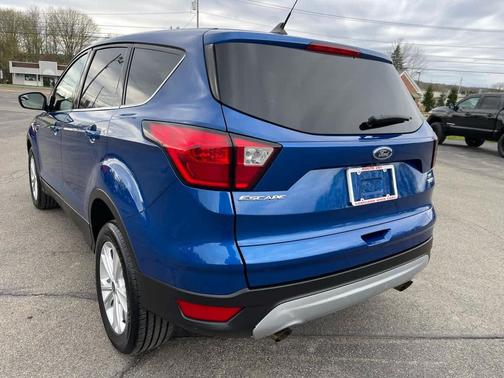 Lightning Blue 2019 Ford Escape SE