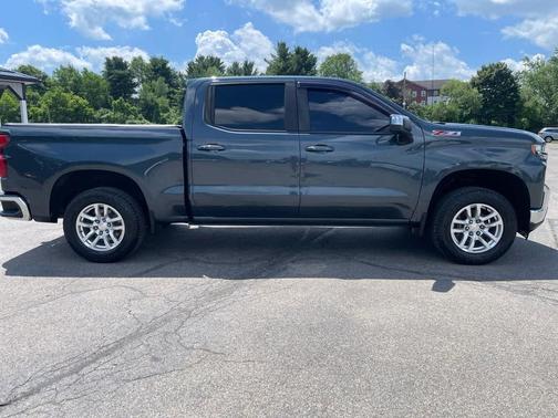 Shadow Gray Metallic 2019 Chevrolet Silverado 1500 LT