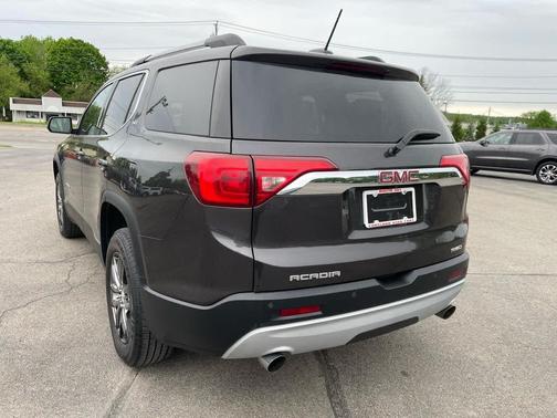 Iridium Metallic 2017 GMC Acadia SLT-1