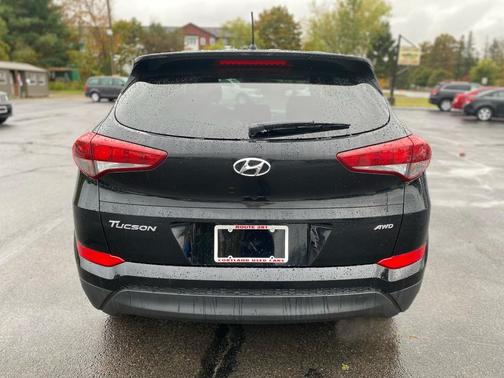 2018 Hyundai TUCSON SE
