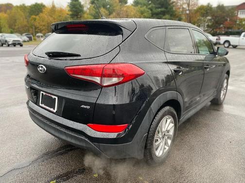 2018 Hyundai TUCSON SE
