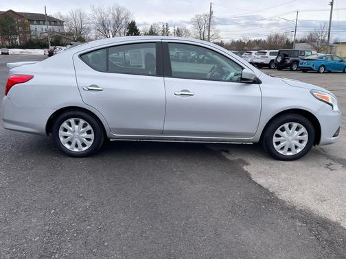 2019 Nissan Versa 1.6 SV
