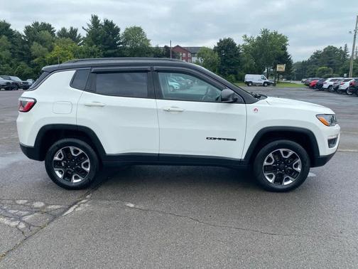 White Clearcoat 2018 Jeep Compass Trailhawk
