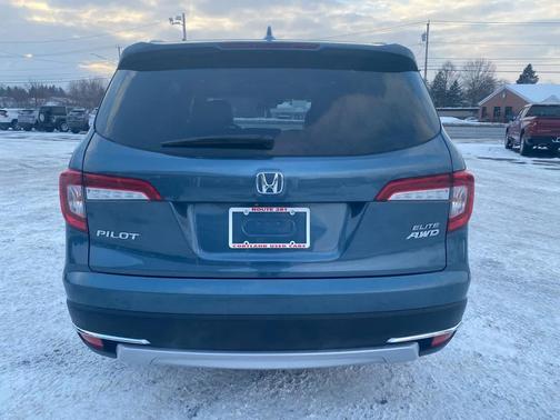 2020 Honda Pilot AWD Elite