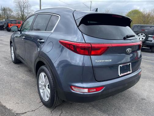 Pacific Blue 2019 Kia Sportage LX