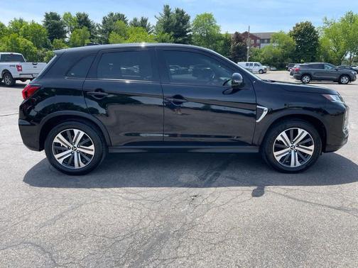 Labrador Black Pearl 2022 Mitsubishi Outlander Sport SE