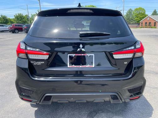 Labrador Black Pearl 2022 Mitsubishi Outlander Sport SE
