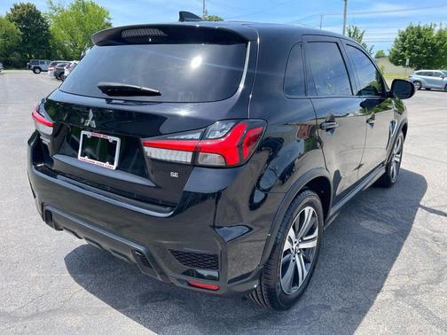 Labrador Black Pearl 2022 Mitsubishi Outlander Sport SE