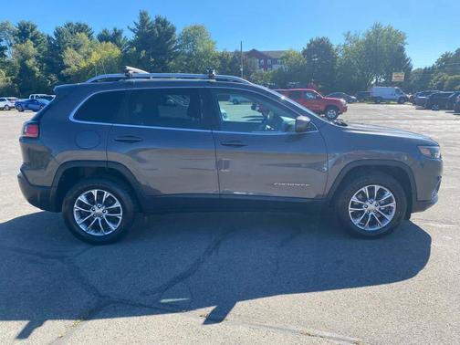 Granite Crystal Metallic Clearcoat 2019 Jeep Cherokee Latitude Plus
