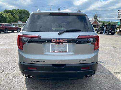 Sterling Metallic 2023 GMC Acadia AWD SLE