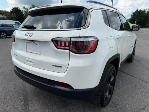 White Clearcoat 2020 Jeep Compass Latitude